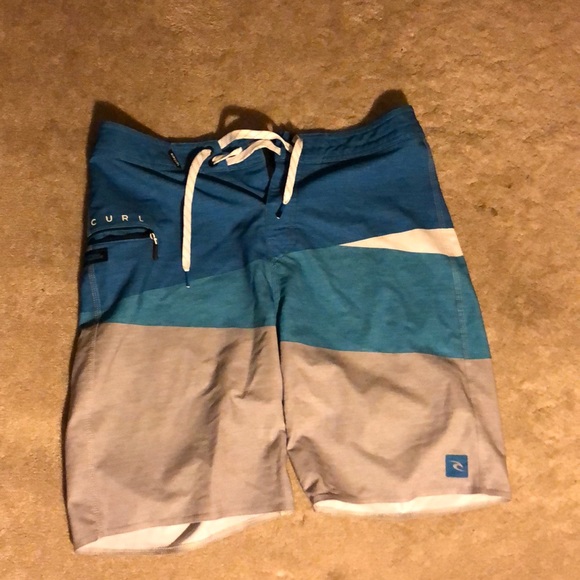 Rip Curl Board Shorts - Picture 1 of 3